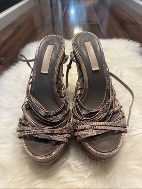 Worn once wedges